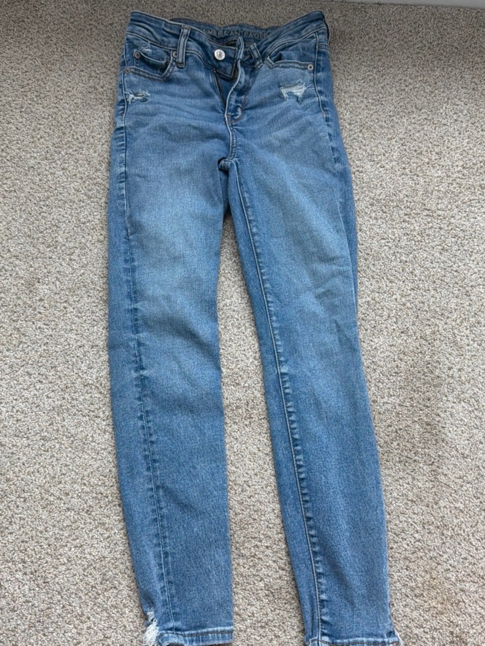 American Eagle Outfitters Light Blue Skinny Jeans